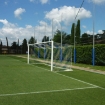 Slika Fiksni nogometni gol sa stražnjim stupovima za mrežu 7,32 × 2,44 m s uključenom mrežom — VI 5907